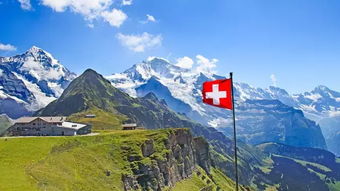 瑞士雪山山谷攻略（深度探索瑞士阿尔卑斯山脉的美景和滑雪乐趣）