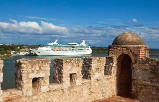 圣多明各旅游攻略（探索多米尼加共和国首都最佳景点美食与文化）