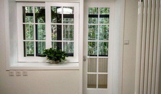 家居风水：门对窗的风水怎么办？