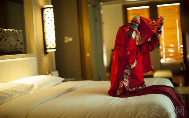 如梦如幻：北京酒店里半夜唱戏的声音