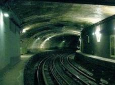 西安最闹鬼的地铁，西安地铁2号超自然事件（惹怒大神）